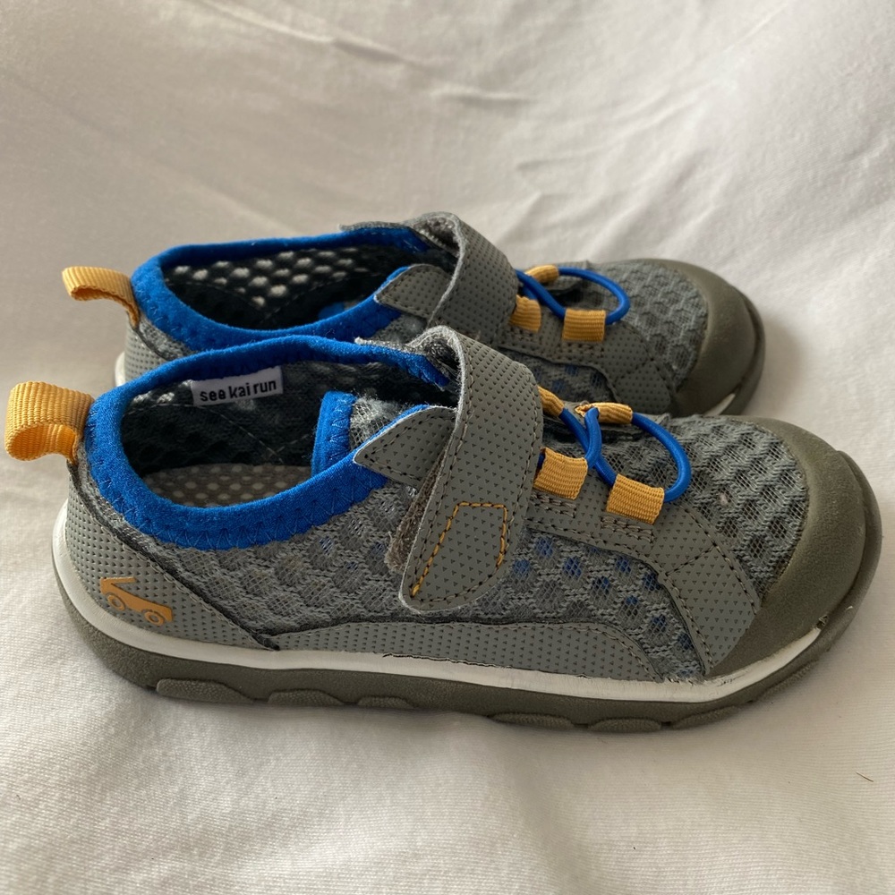 See Kai run water shoes so 10